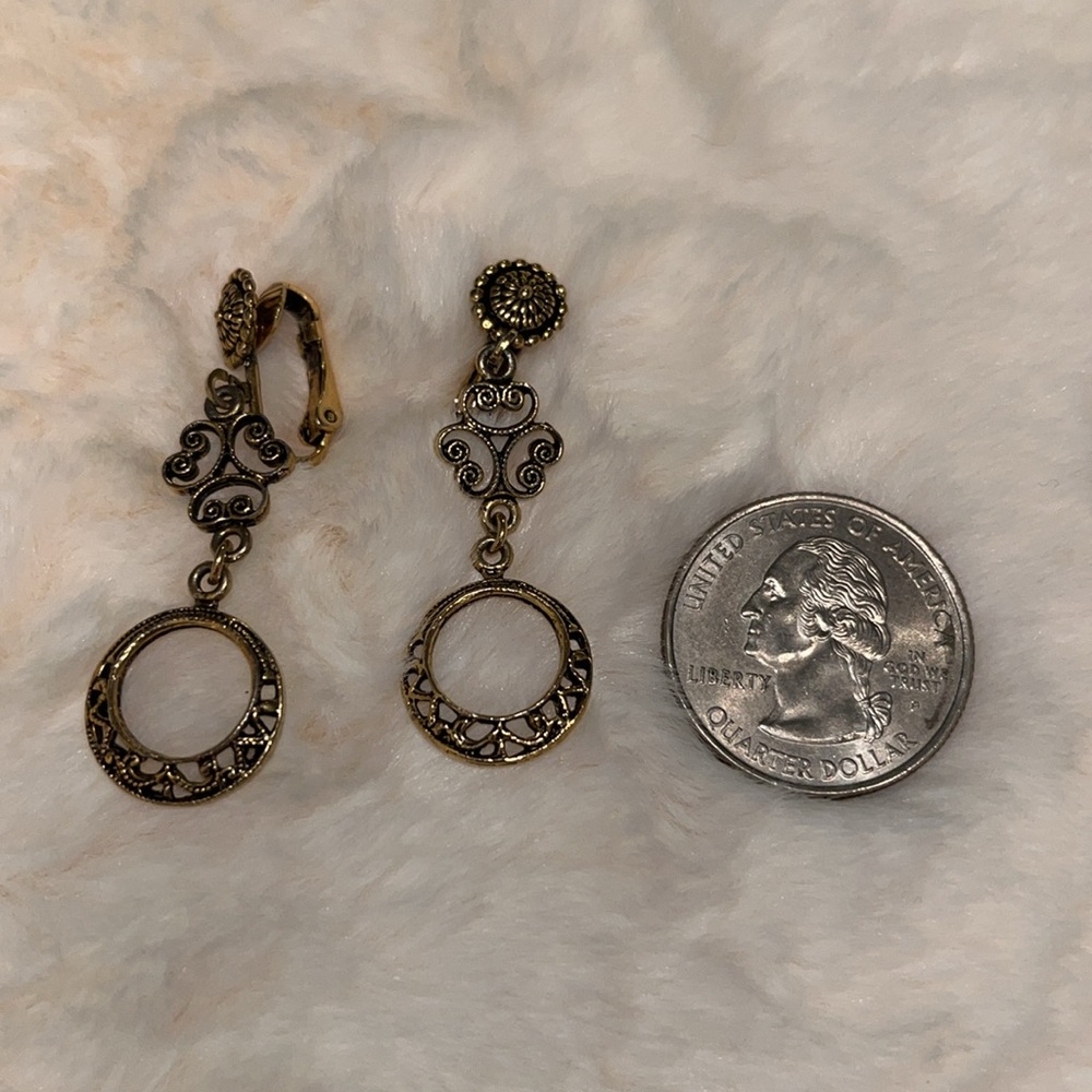 Intricate Vintage Victorian Style Clip Ons - Picture 2 of 3